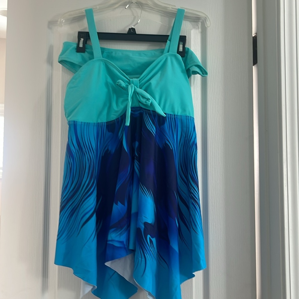 2 pieces Bow Front Swim tankini fluttering below hips top size XL